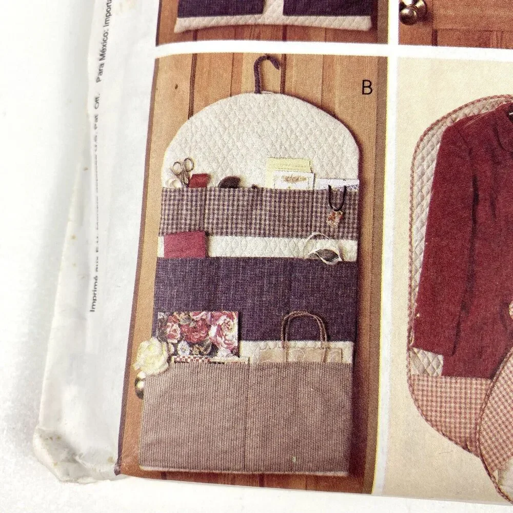 McCall’s 8260 Sewing Pattern Closet Organizers Garment Bag Shoes Purse Hanger